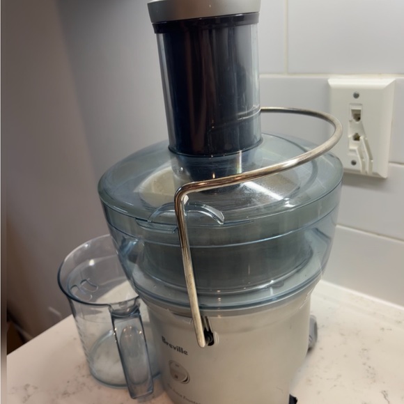 Breville Juicer - Picture 5 of 5
